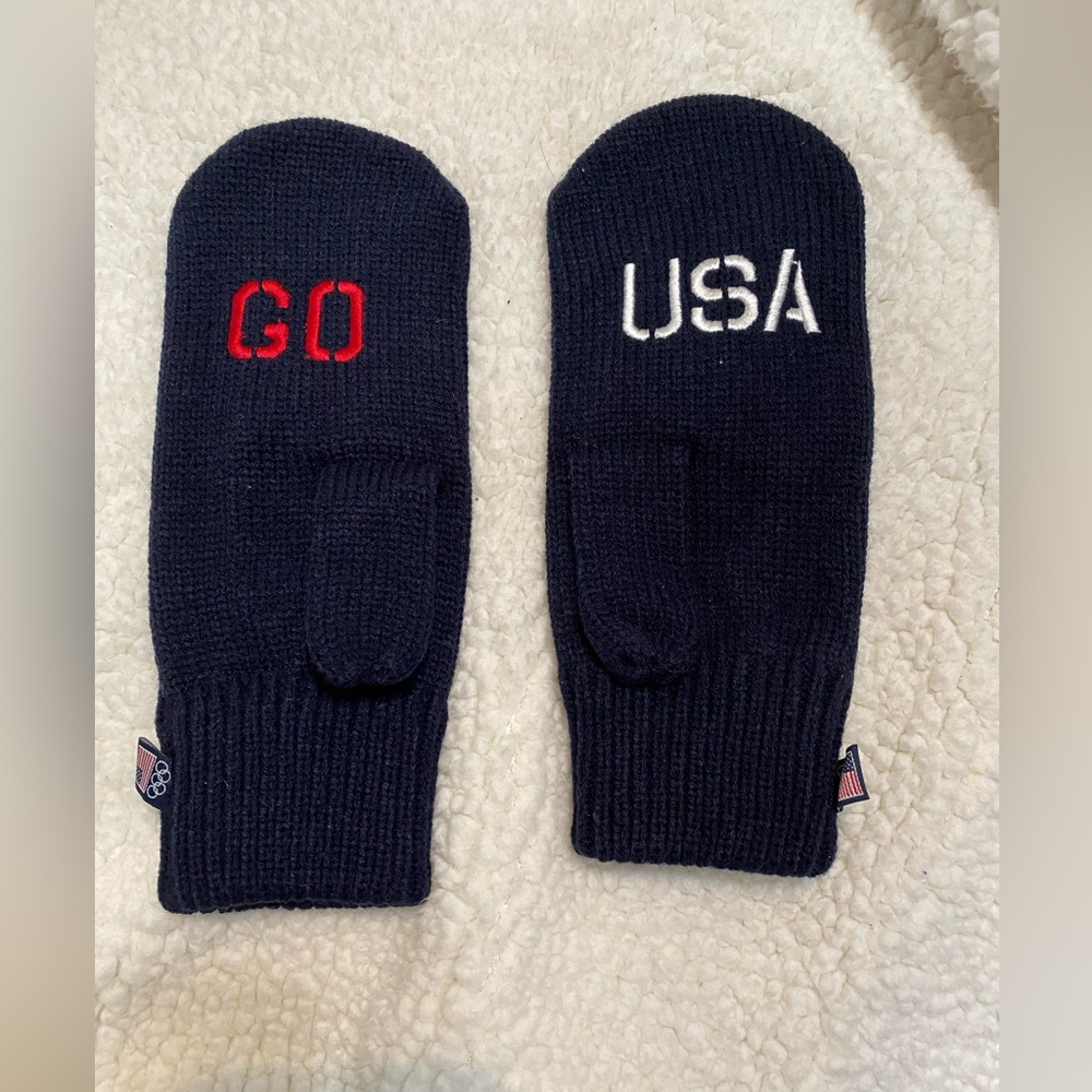 USA  Dark Navy Blue Mittens with Red and White Embroidery